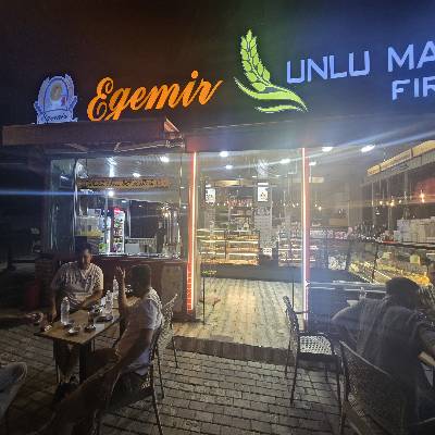 Egemir Fırın Cafe storefront
